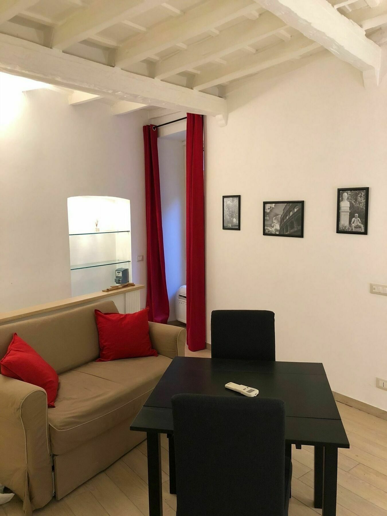 Navona Apartment